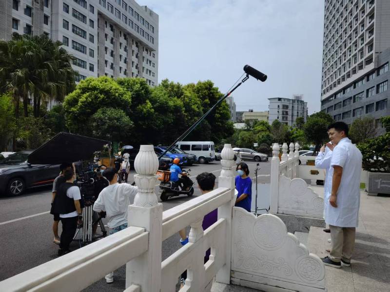 福海县广告片拍摄公司低成本实现高规格制作的诀窍